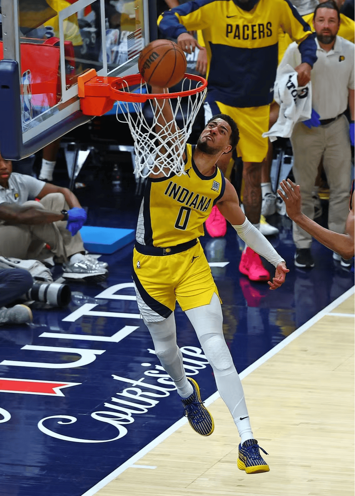 关于西亚卡姆连续五场比赛得分超过出色防守，热火不断突破！引发球迷热议的信息